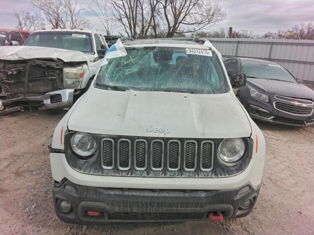 2018 Jeep Renegade Trailhawk - Image 5