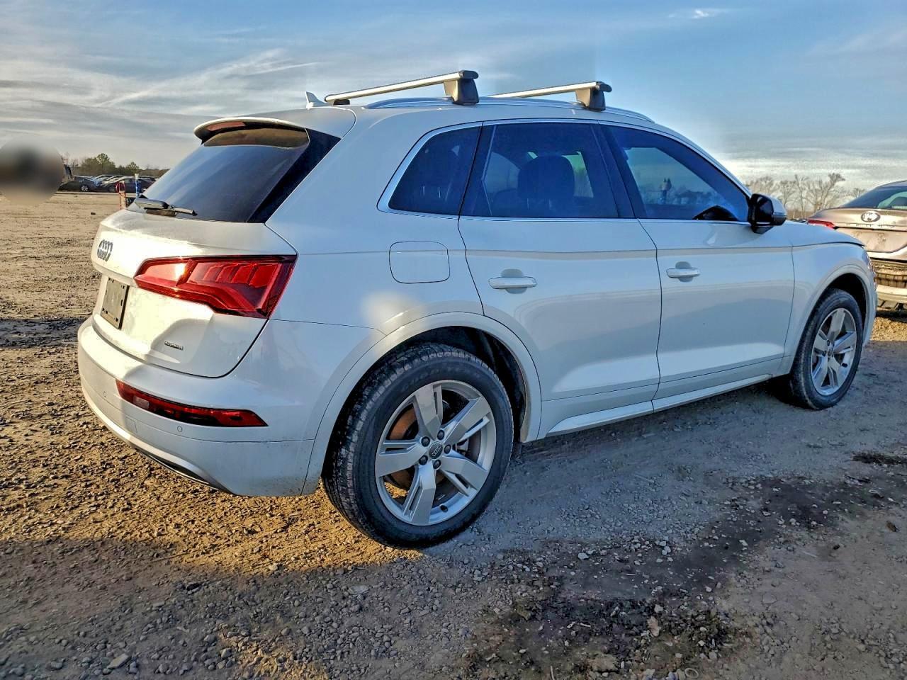 2019 Audi Q5 Premium Plus - Image 3