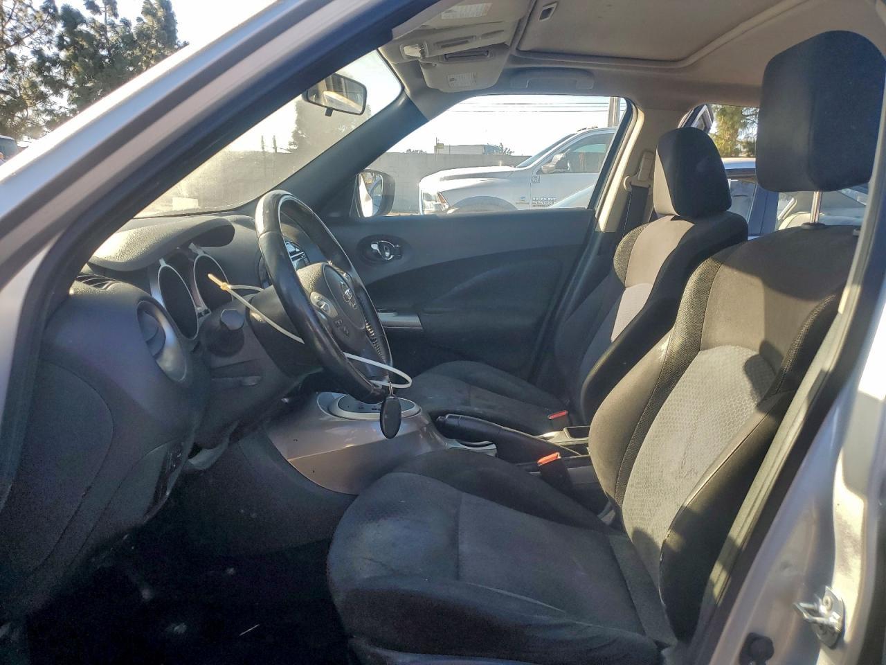 2015 Nissan Juke S - Фото 7