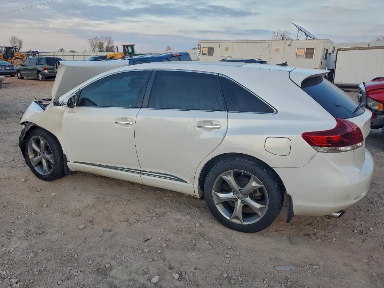 2013 Toyota Venza Le - Фото 2