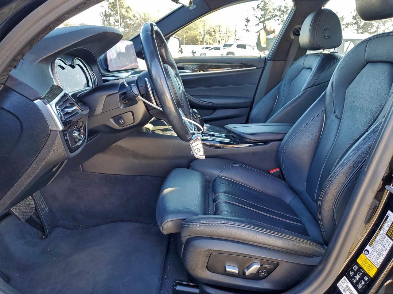 2019 BMW 540 Xi - Image 7