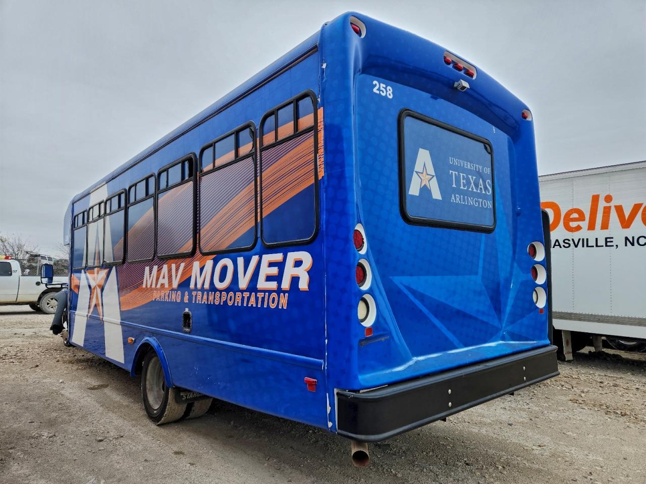 2016 Ford F550 Super Duty Shuttle Bus - Image 3