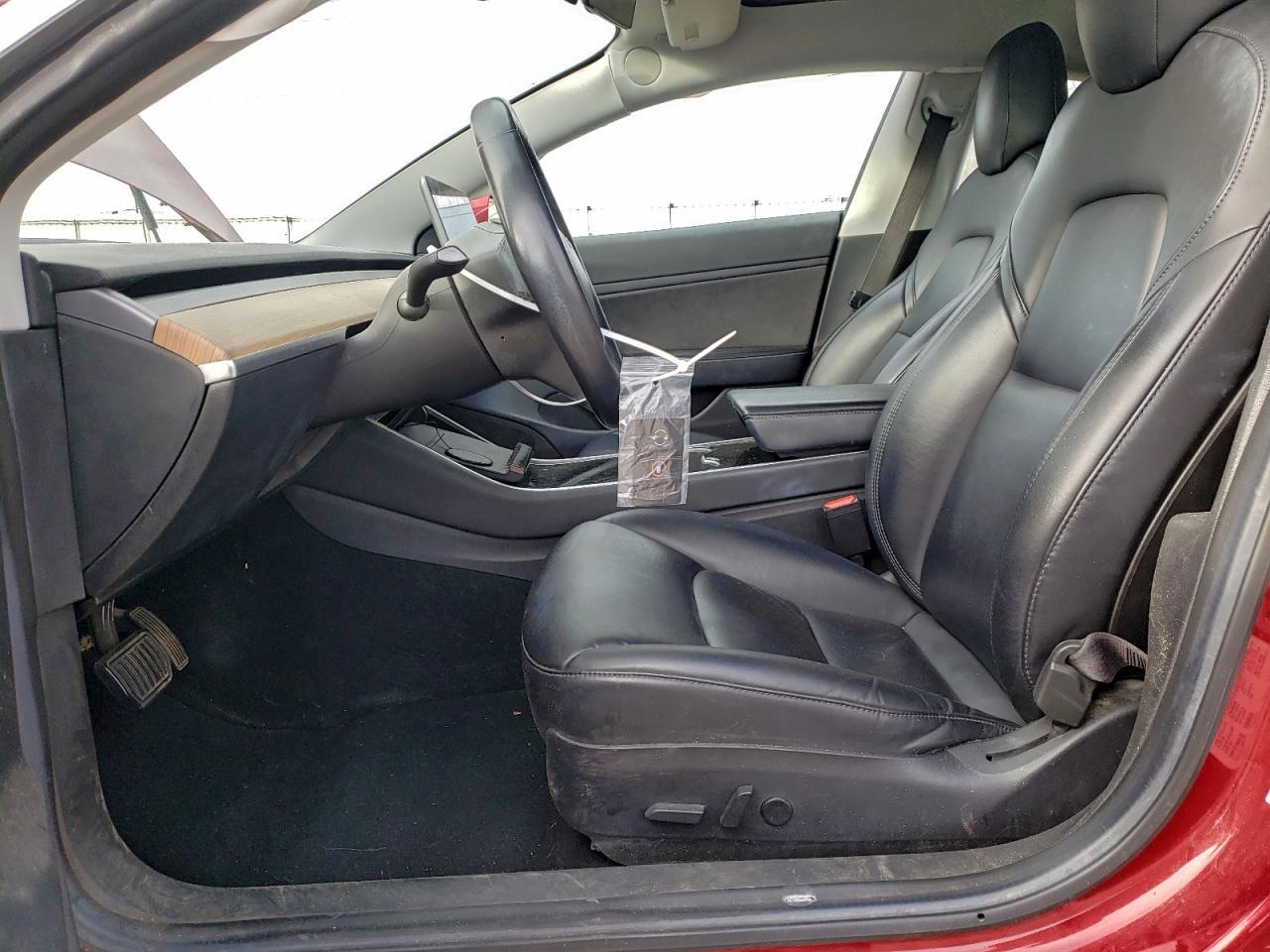 2018 Tesla Model 3 - Image 7