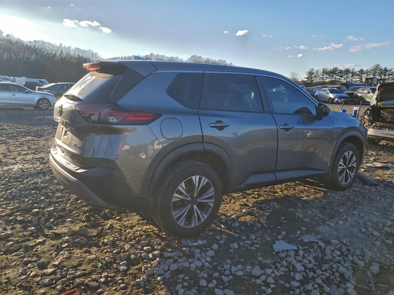2022 Nissan Rogue Sv - Фото 3