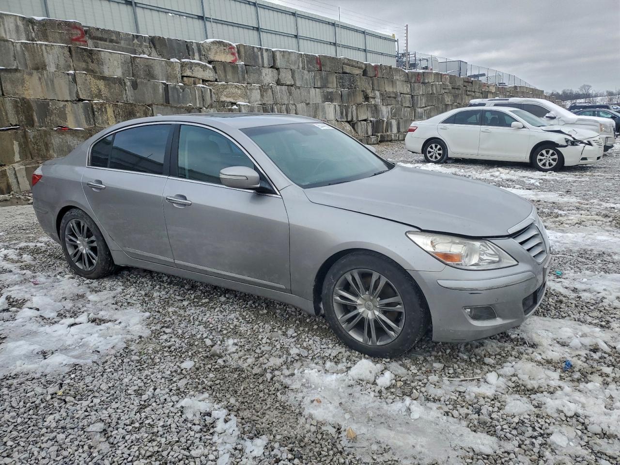 2011 Hyundai Genesis 4.6L - Фото 4