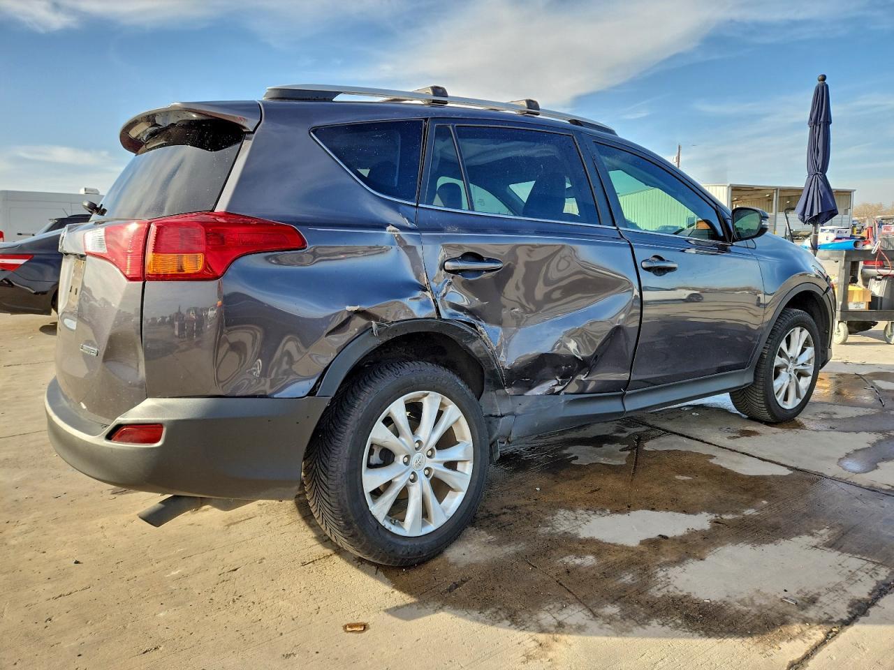 2015 Toyota Rav4 Limited - Image 3