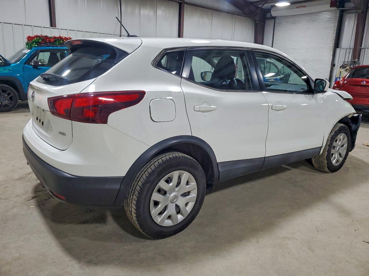 2018 Nissan Rogue Sport S - Фото 3