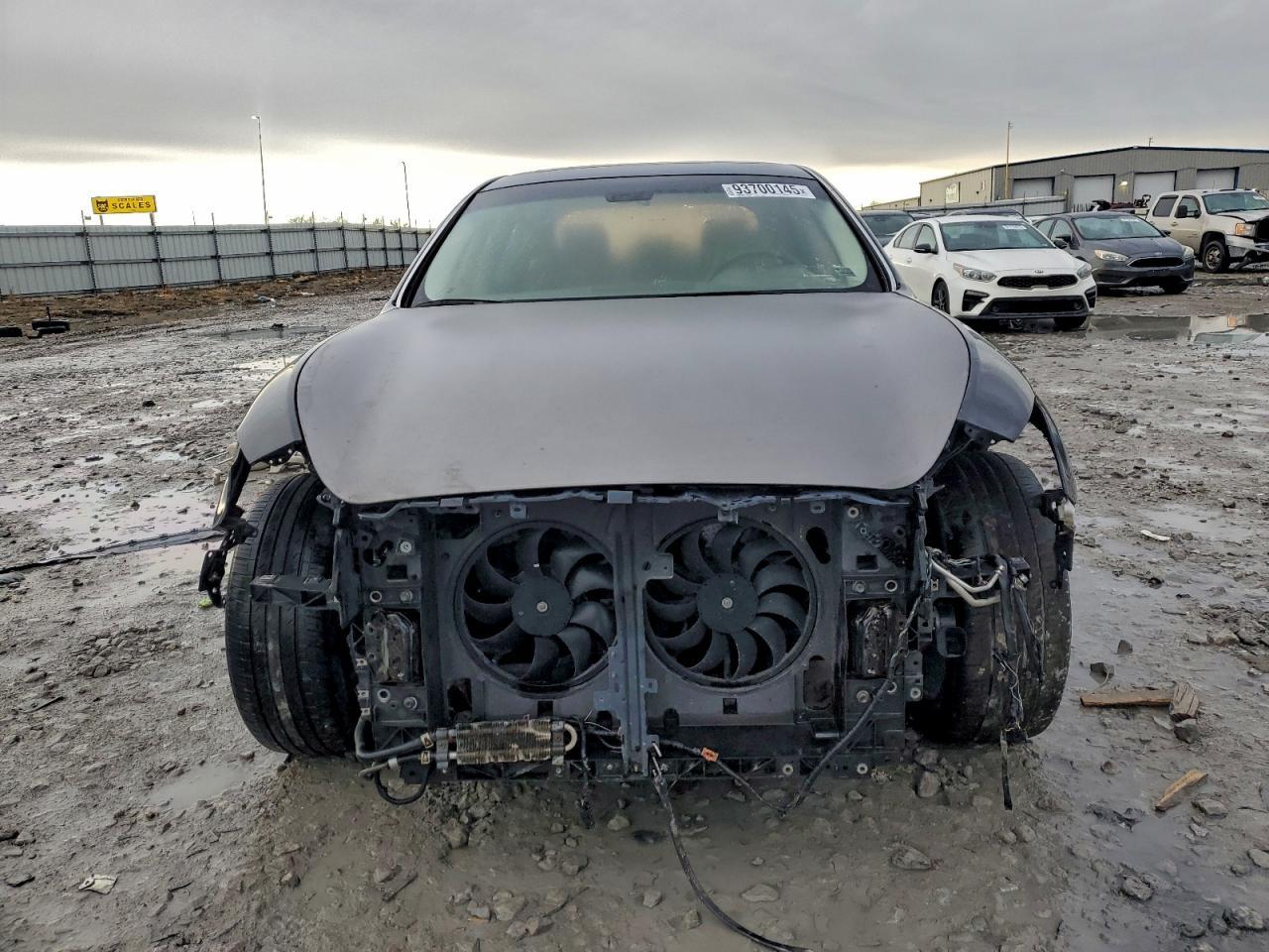 2015 Infiniti Q70 3.7 - Фото 5