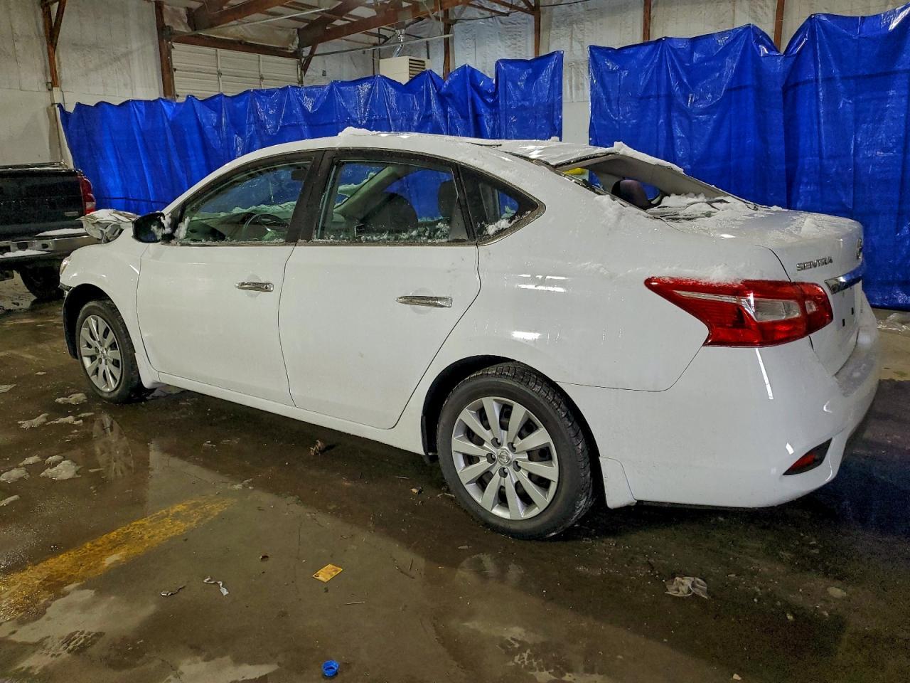 2017 Nissan Sentra S - Фото 2