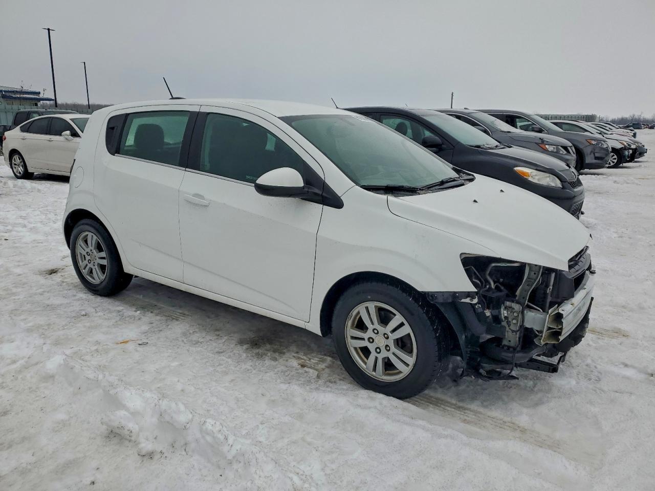 2016 Chevrolet Sonic Lt - Image 4