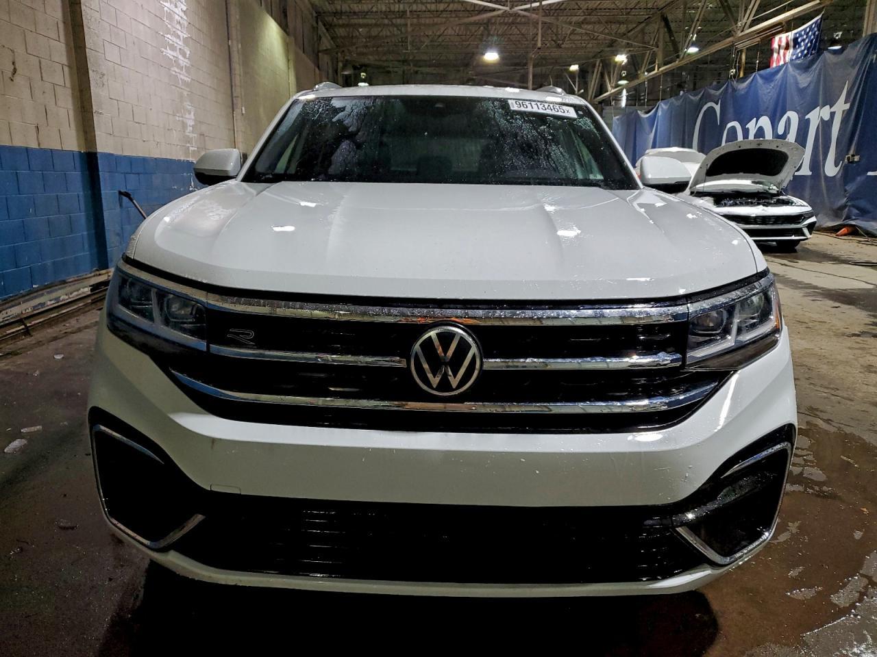 2020 Volkswagen Atlas Cross Sport Sel R-Line - Image 5