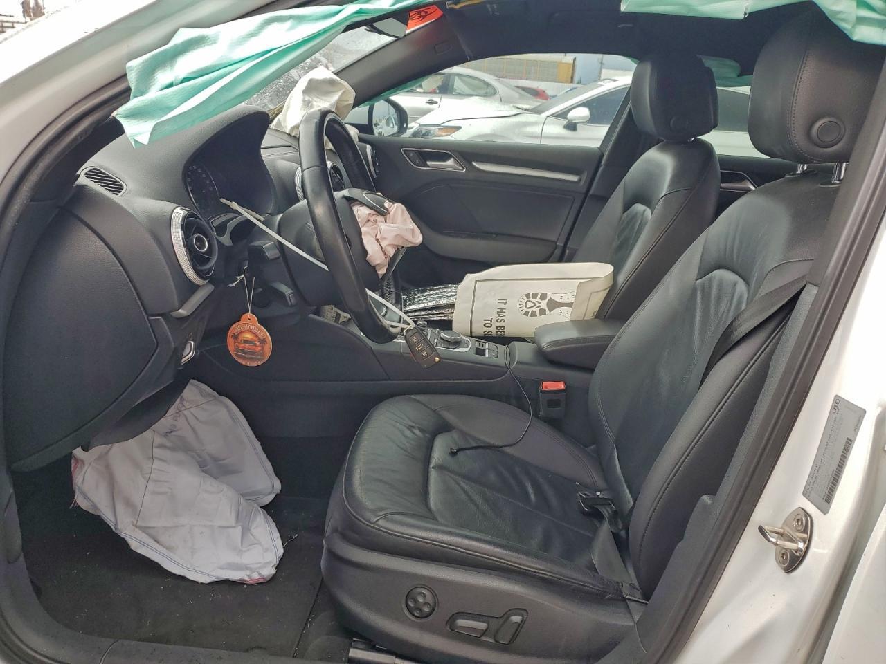 2016 Audi A3 Premium - Фото 7