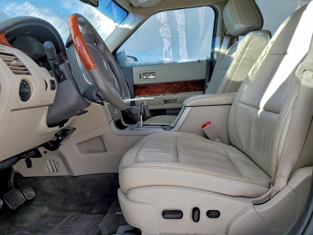 2010 Ford Flex Limited - Image 7