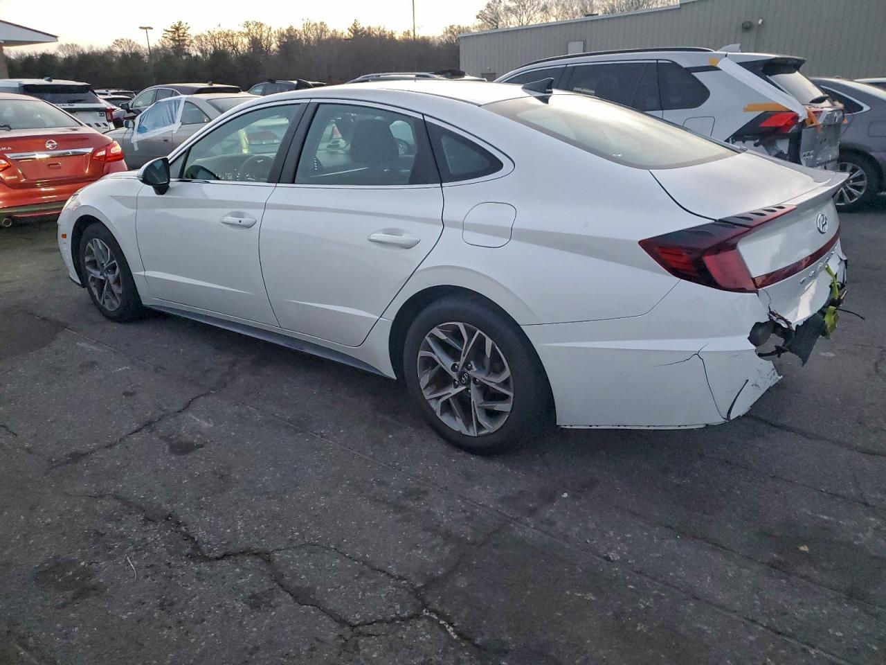 2023 Hyundai Sonata Sel - Фото 2