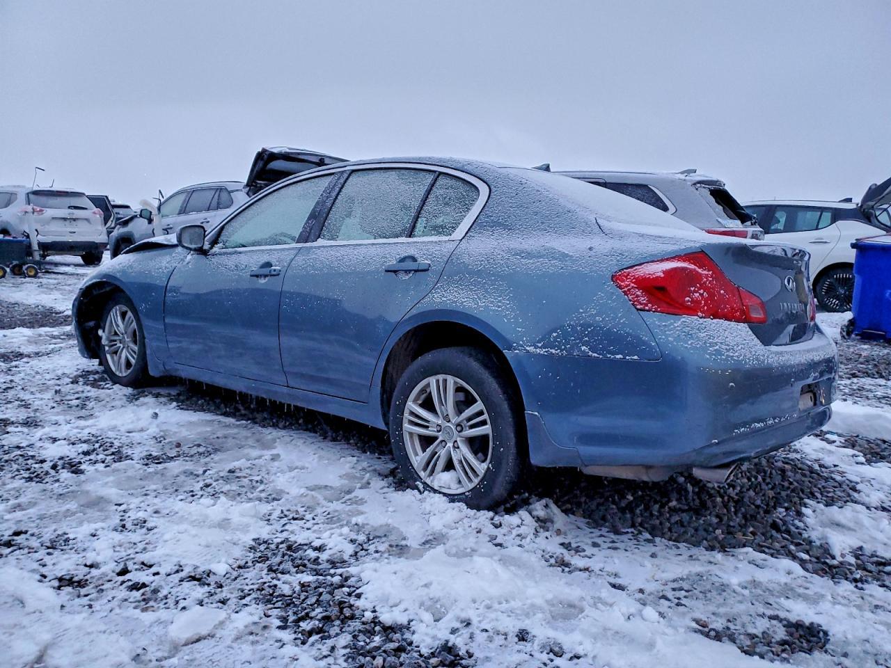 2010 Infiniti G37 - Фото 2