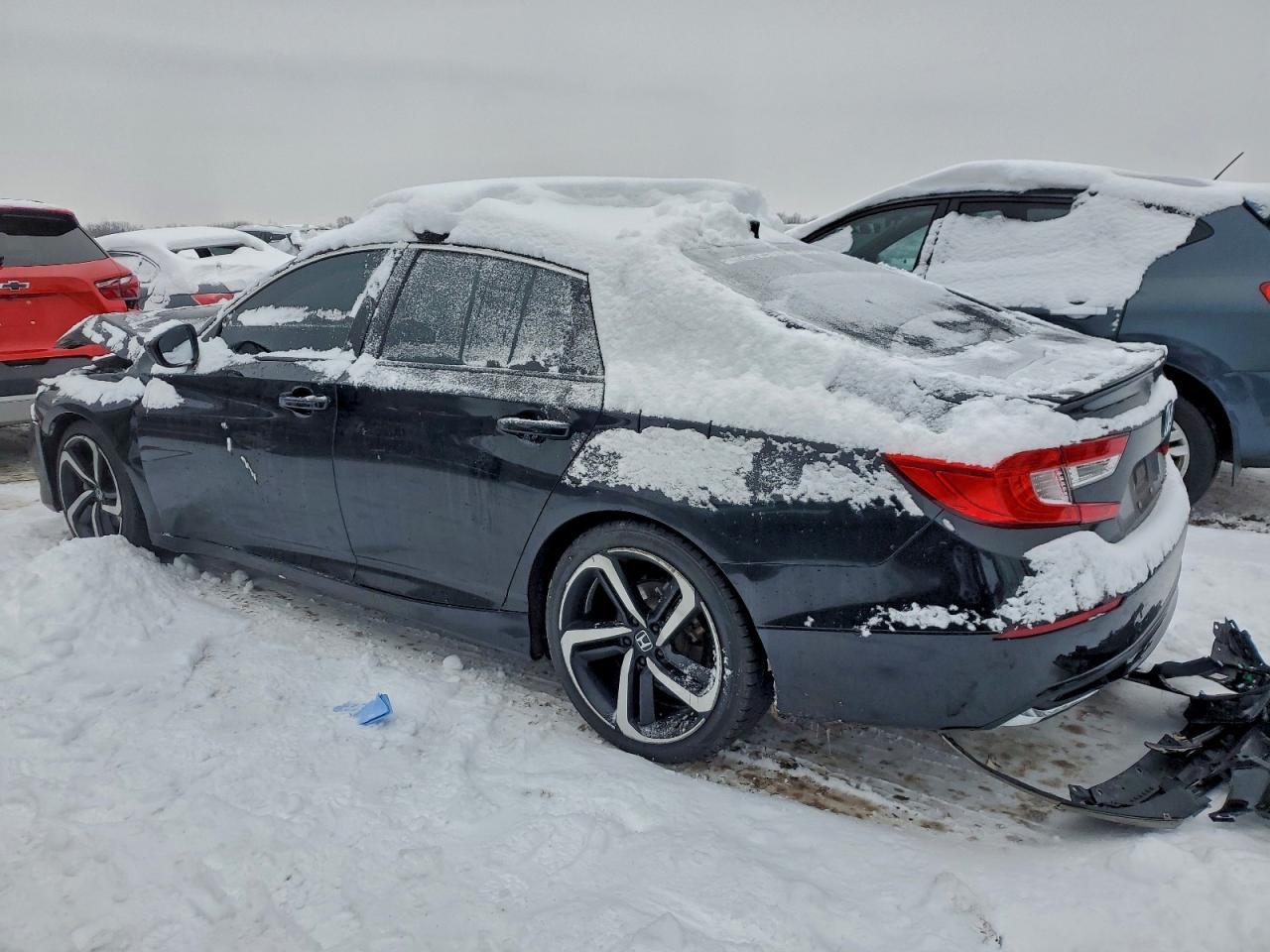 2022 Honda Accord Hybrid Sport - Image 2