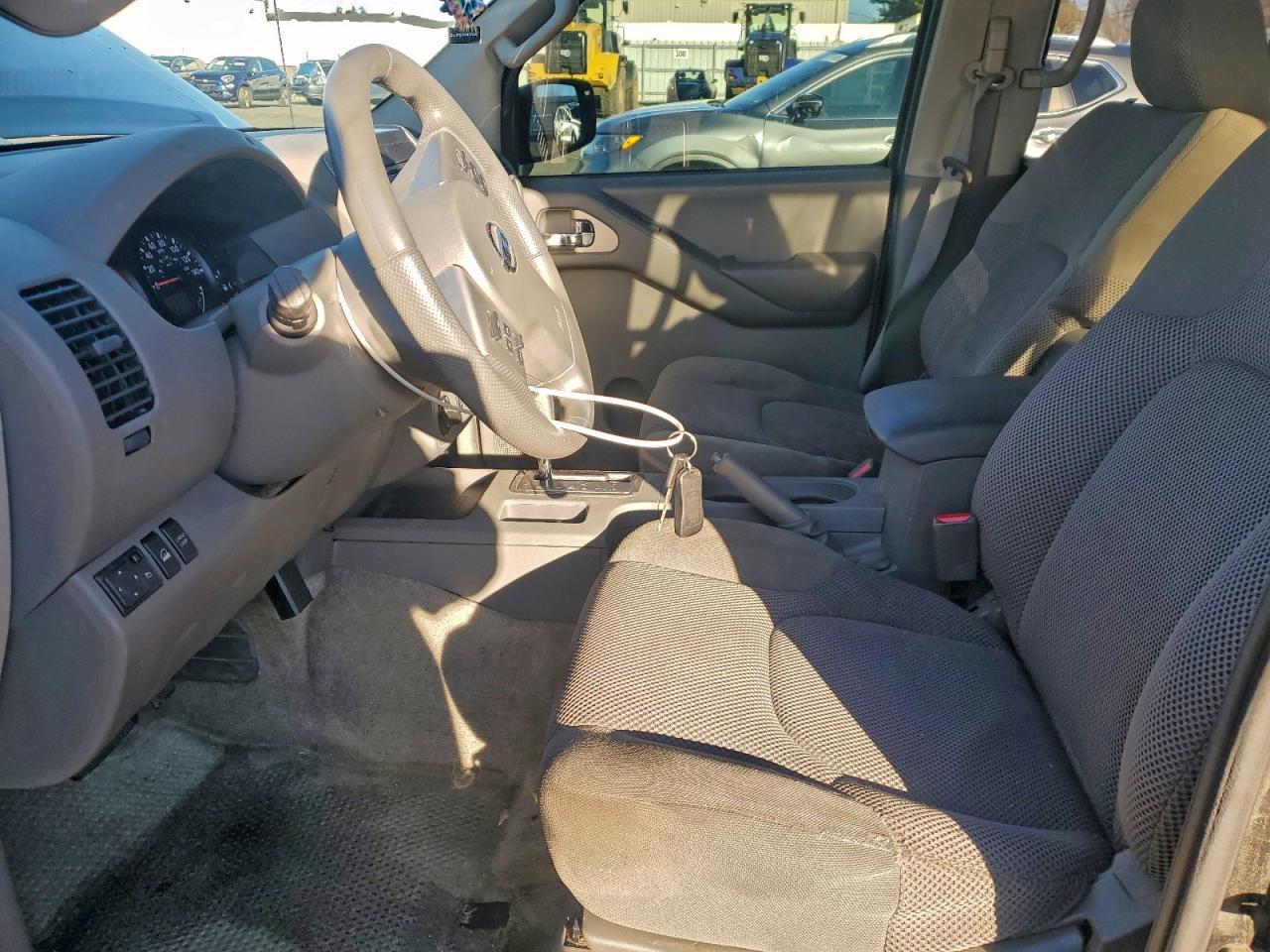 2013 Nissan Frontier S - Фото 7
