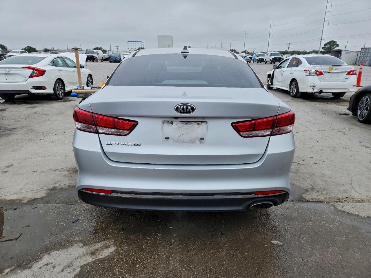 2017 Kia Optima Lx - Фото 6