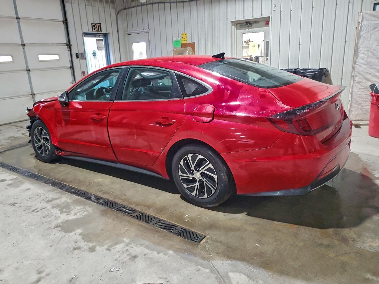 2021 Hyundai Sonata Hybrid - Image 2