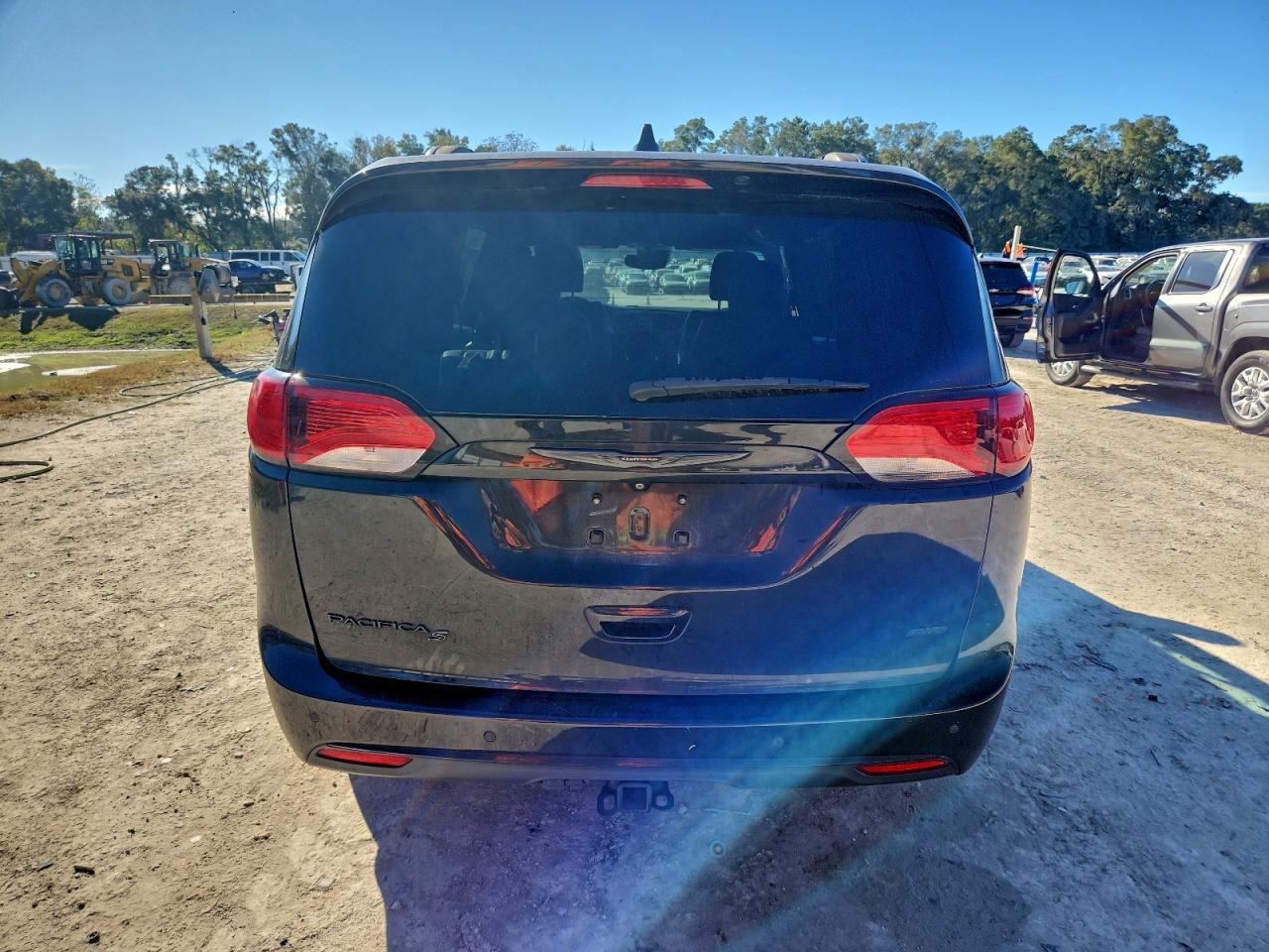2020 Chrysler Pacifica Touring L - Фото 6