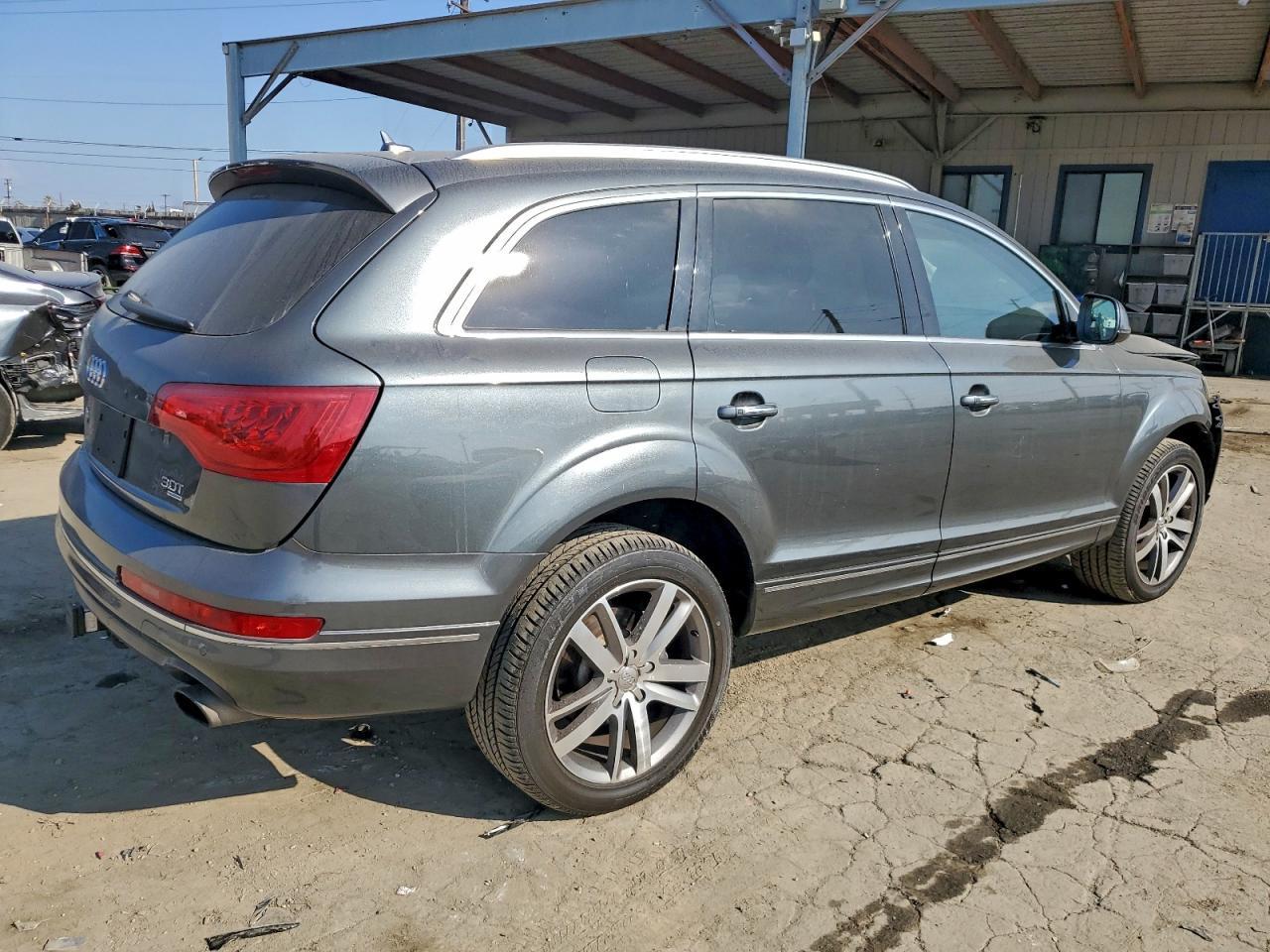 2015 Audi Q7 Premium Plus - Фото 3