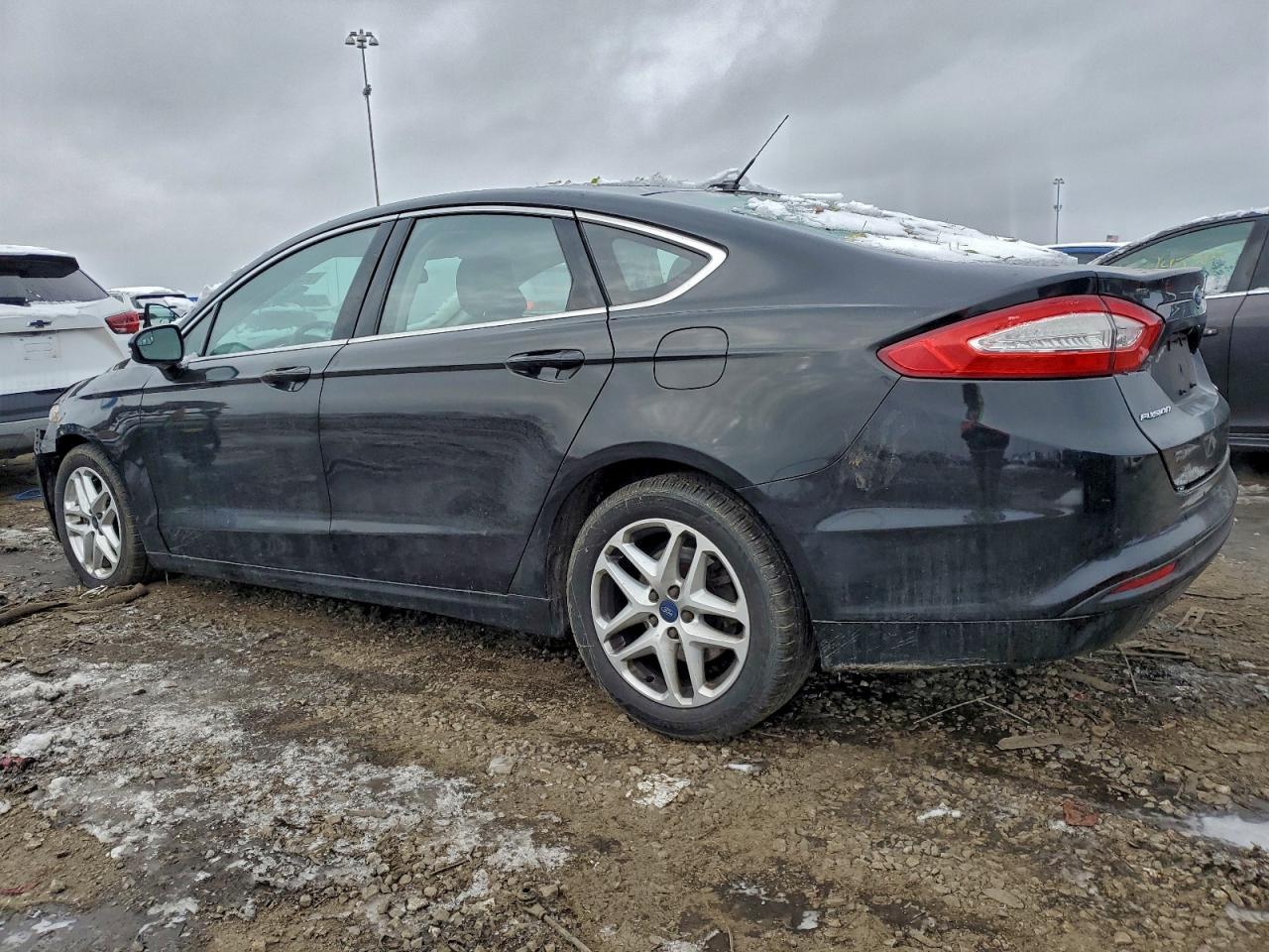 2016 Ford Fusion Se - Фото 2