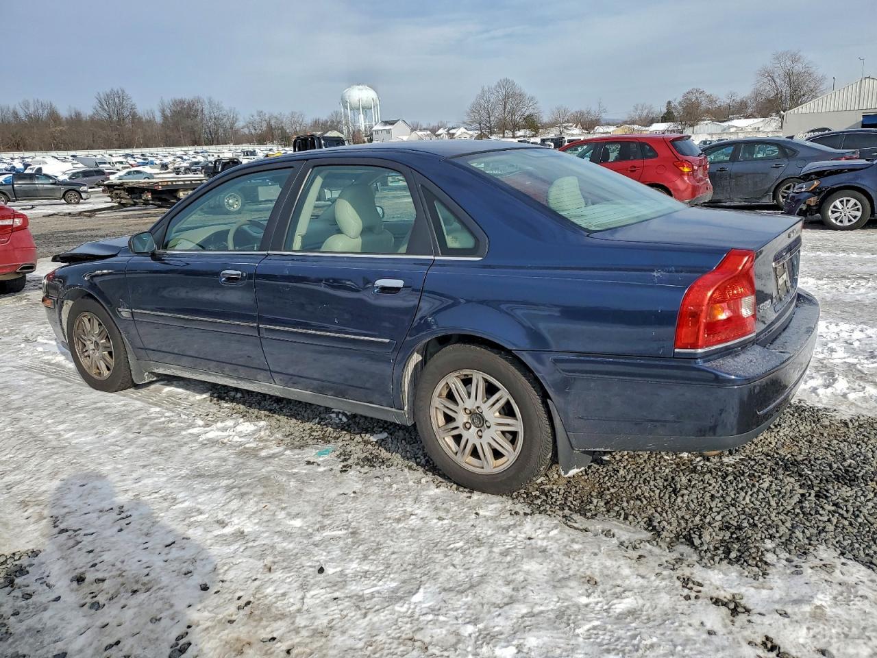 2004 Volvo S80 2.5T - Image 2