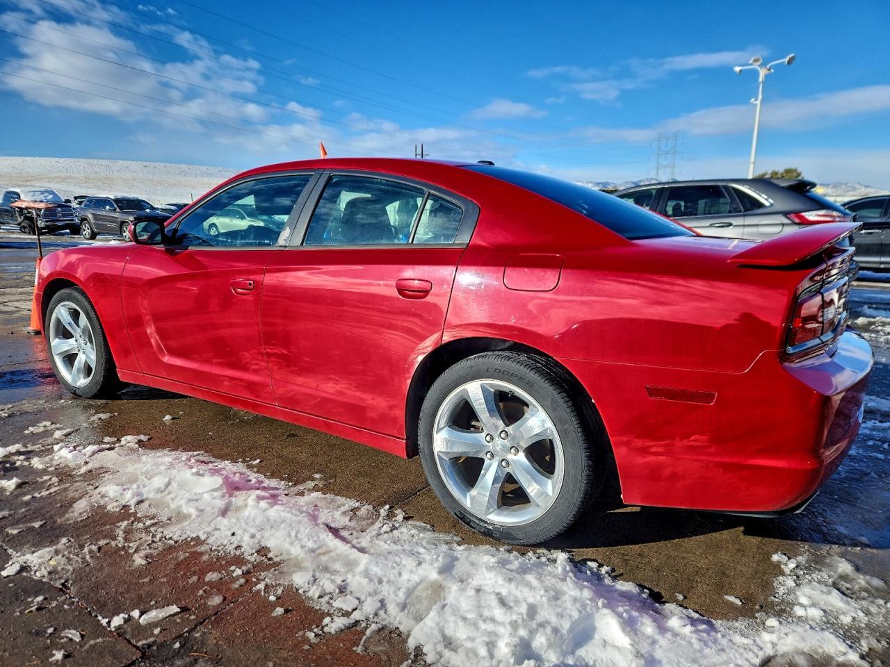 2011 Dodge Charger - Фото 2