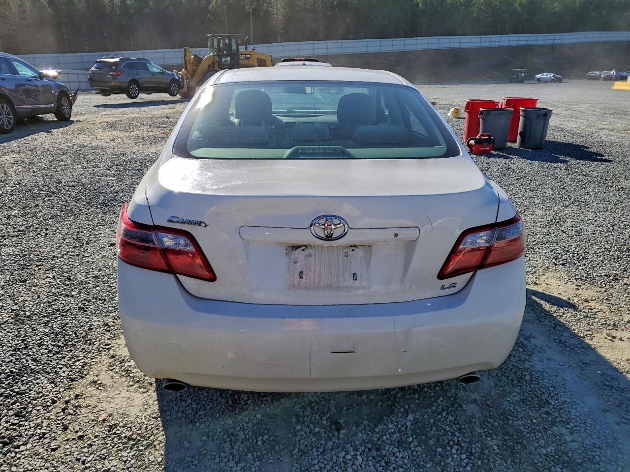2007 Toyota Camry Le - Image 6