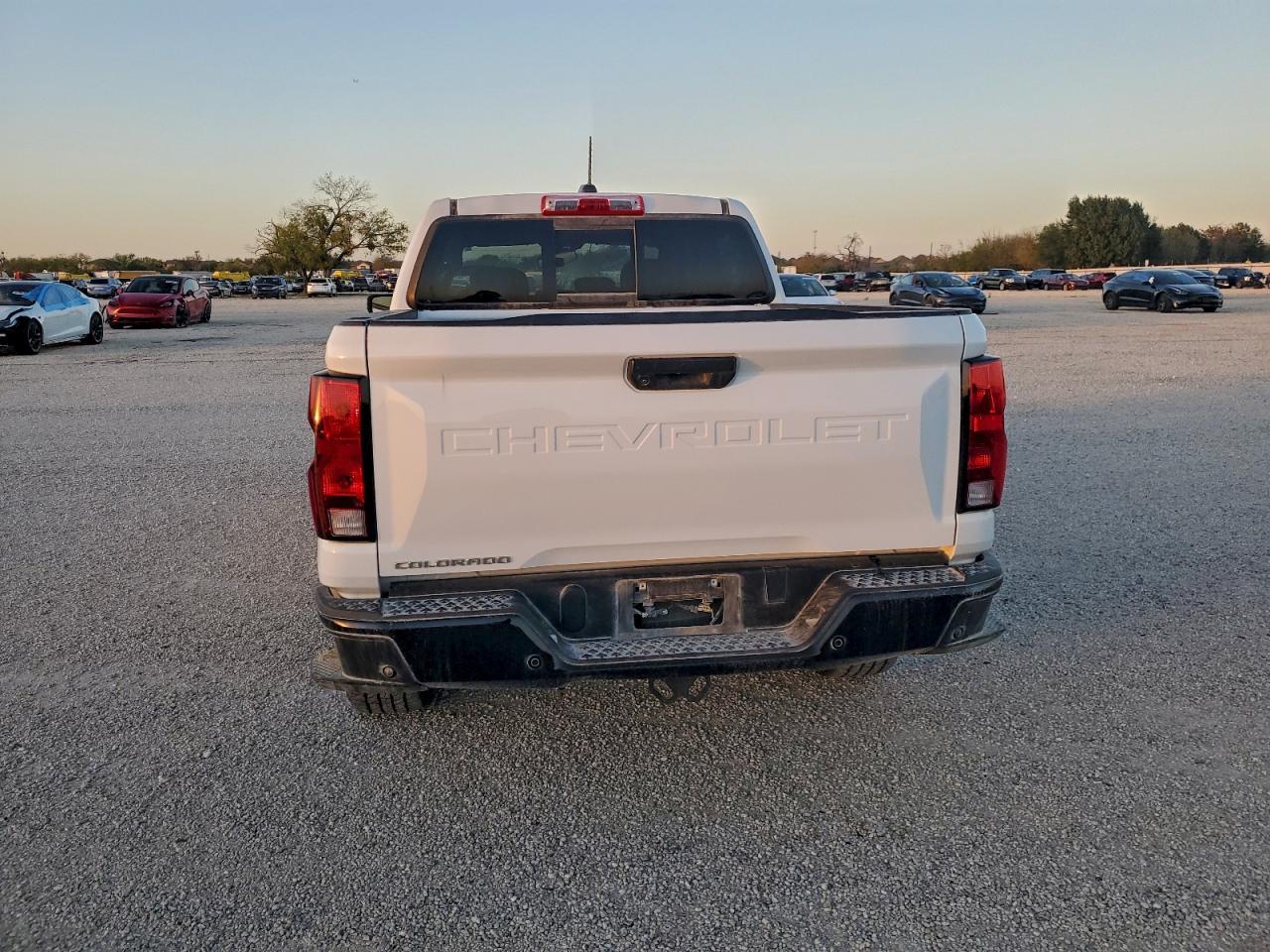 2023 Chevrolet Colorado - Image 6