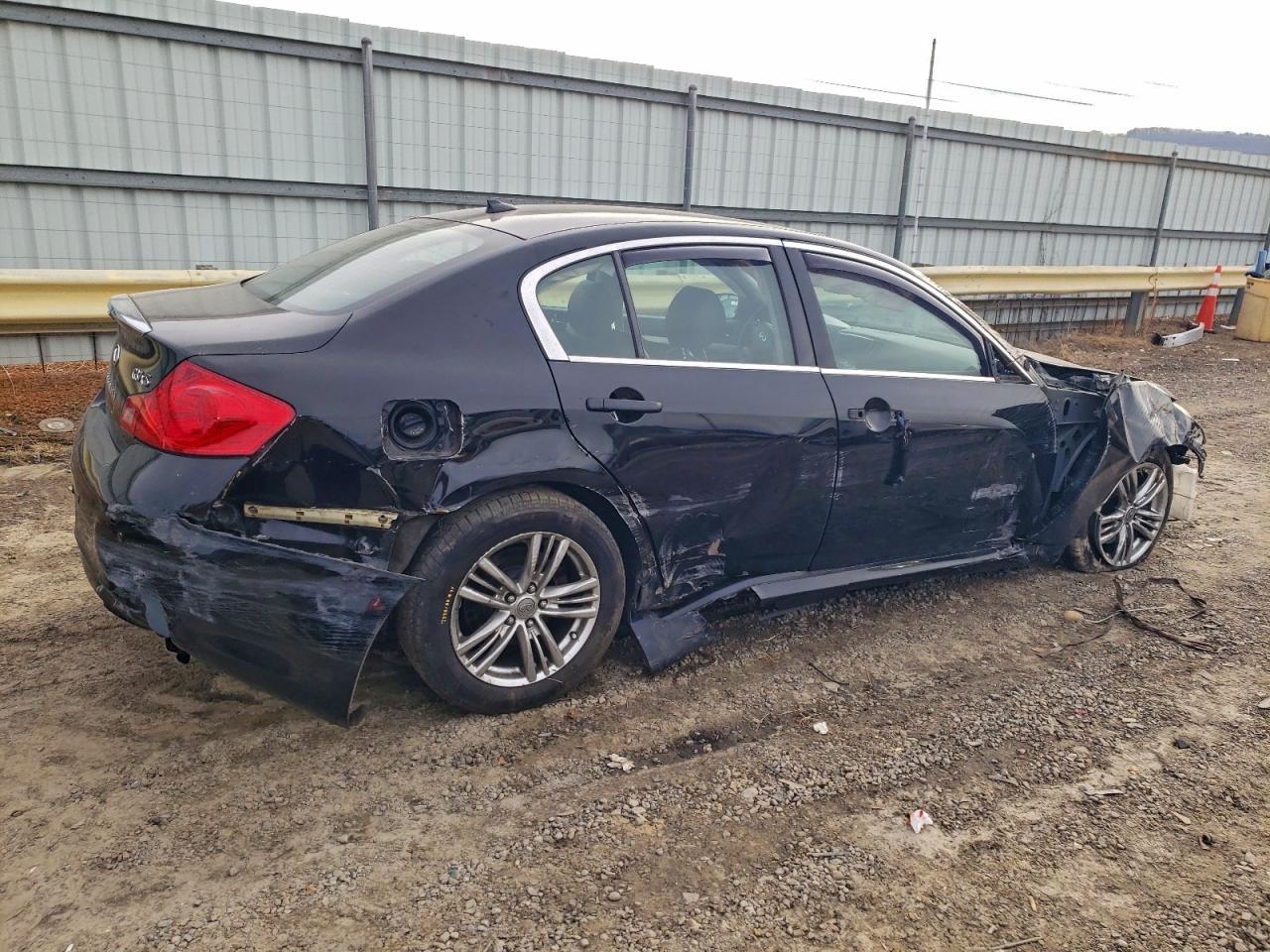 2010 Infiniti G37 - Image 3