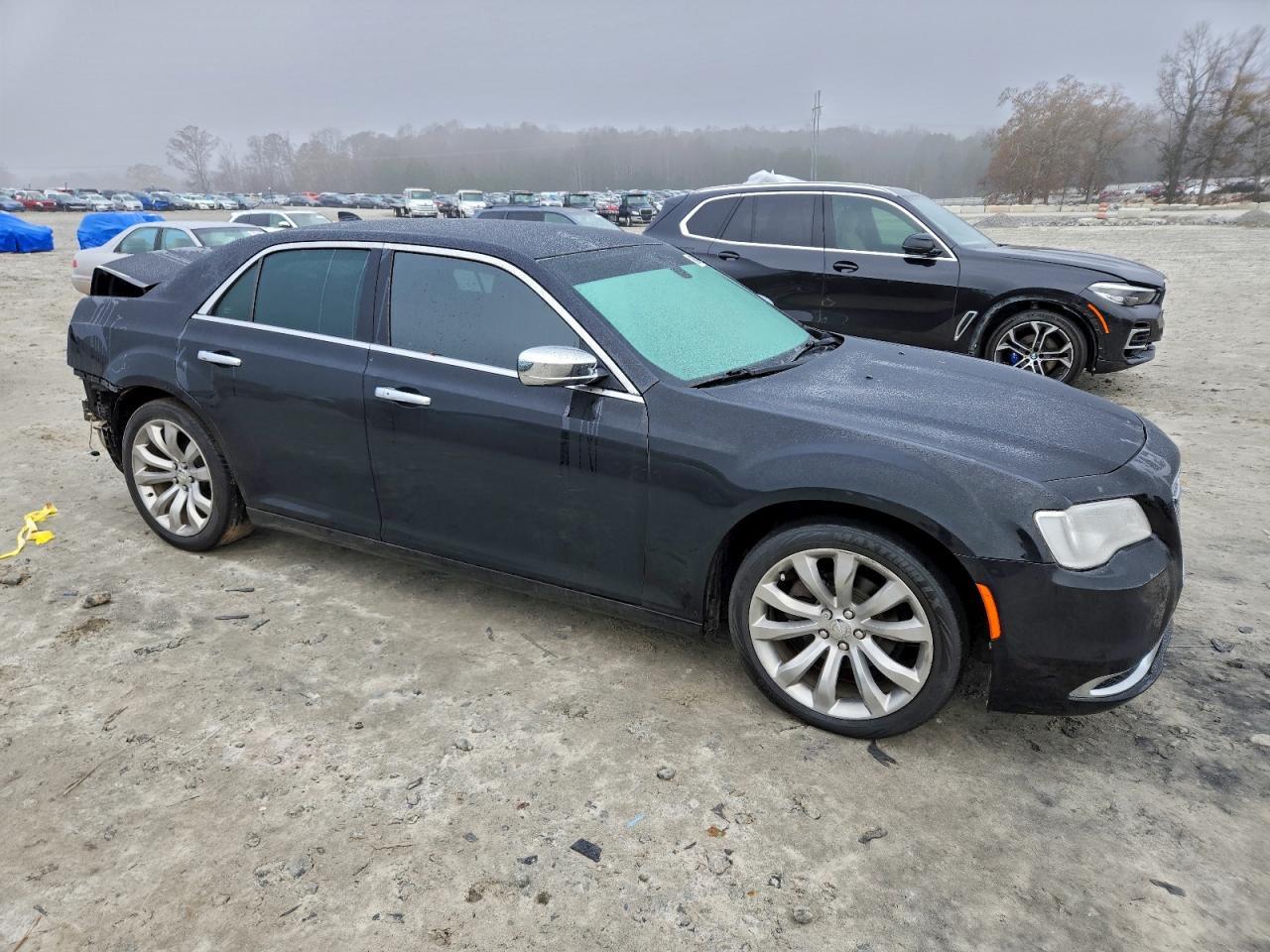 2018 Chrysler 300 Touring - Фото 4