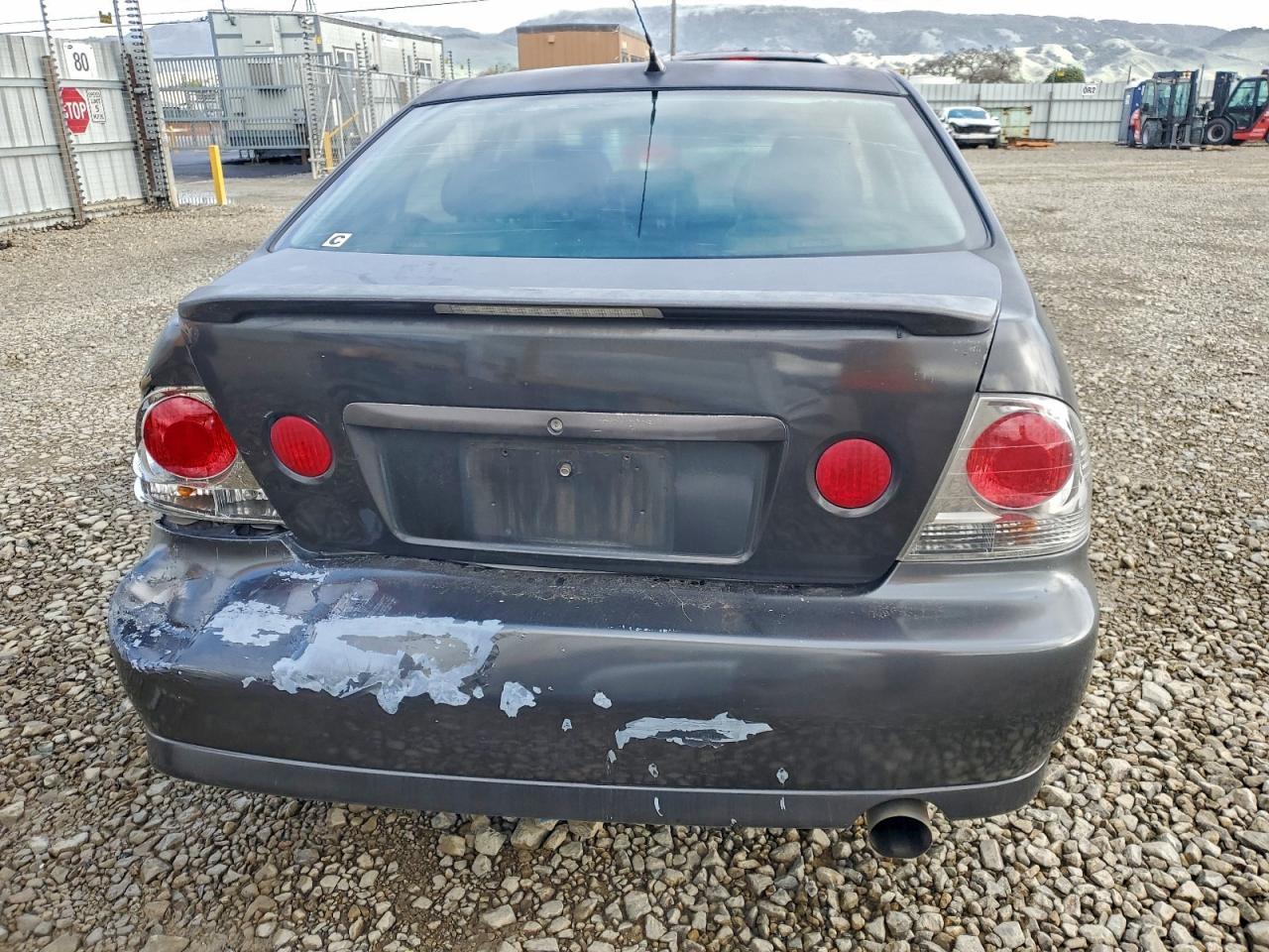 2005 Lexus Is 300 - Image 6