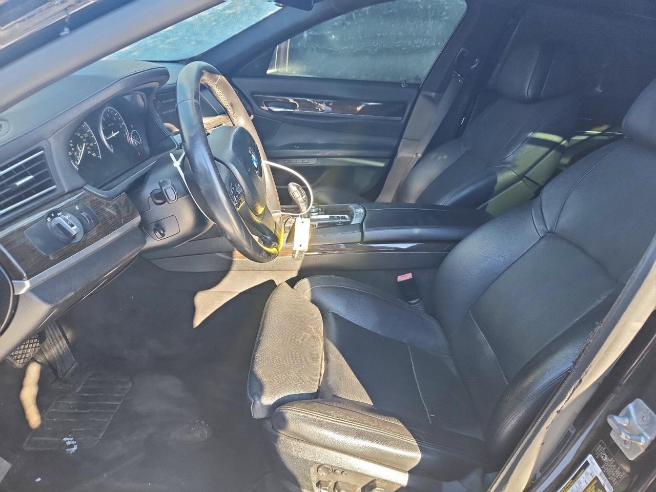 2012 BMW 740 Li - Фото 7