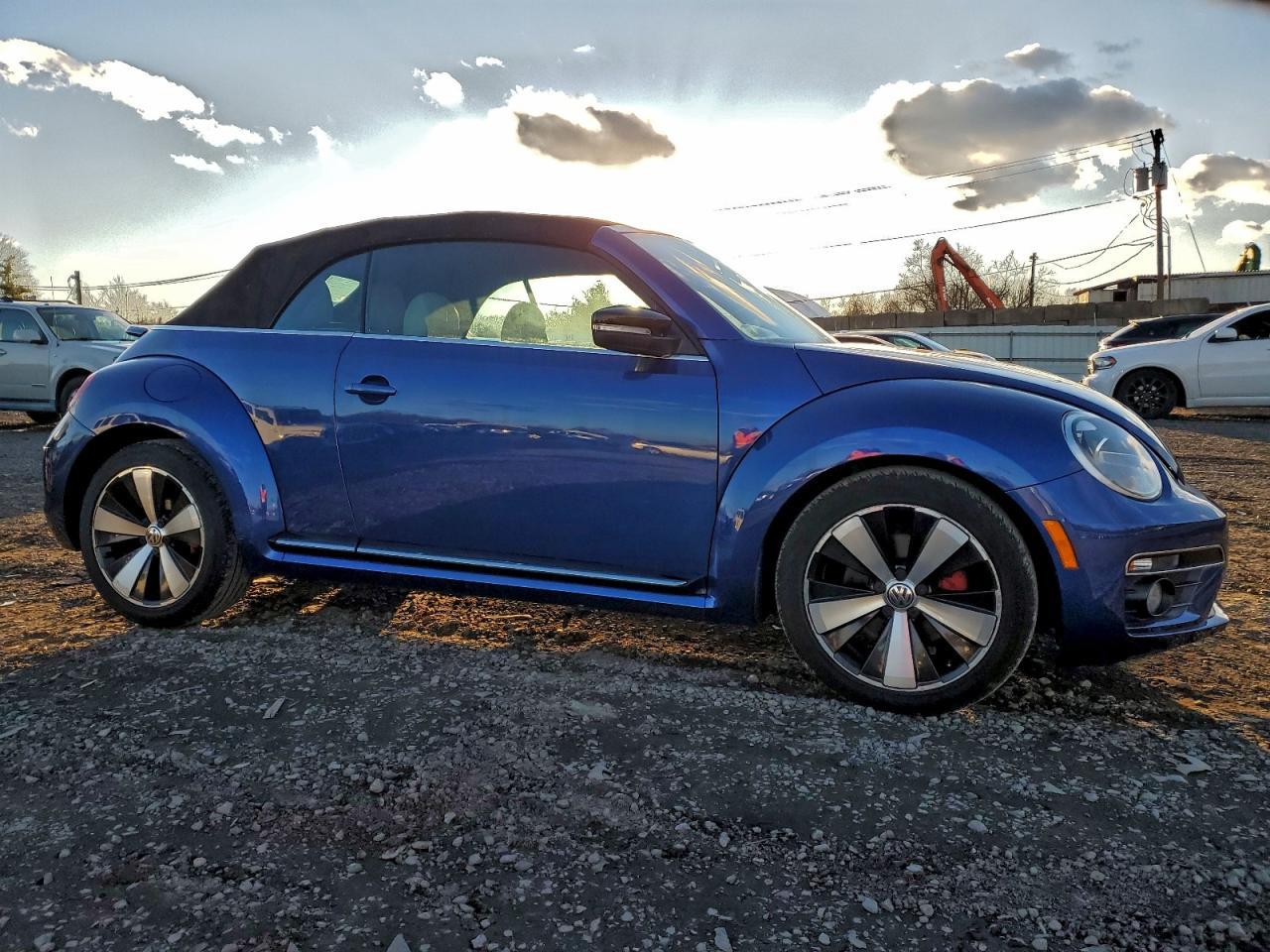 2013 Volkswagen Beetle Turbo - Фото 4