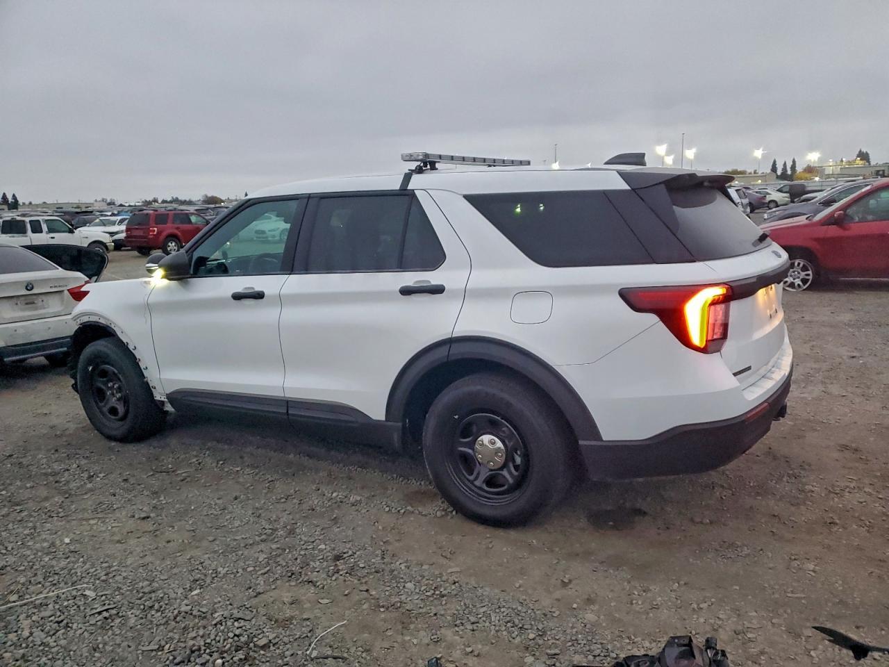 2025 Ford Explorer - Фото 2
