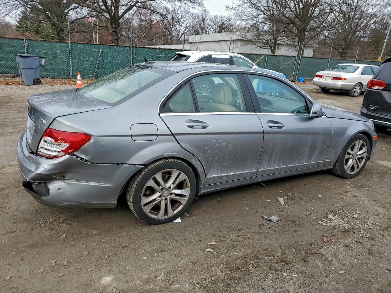 2013 Mercedes-Benz C 300 4Matic - Image 3