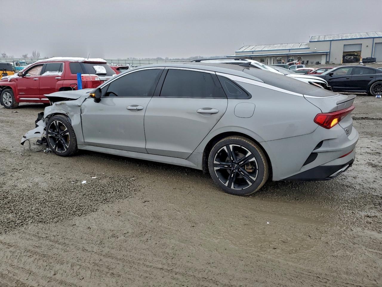 2022 Kia K5 Gt Line - Image 2