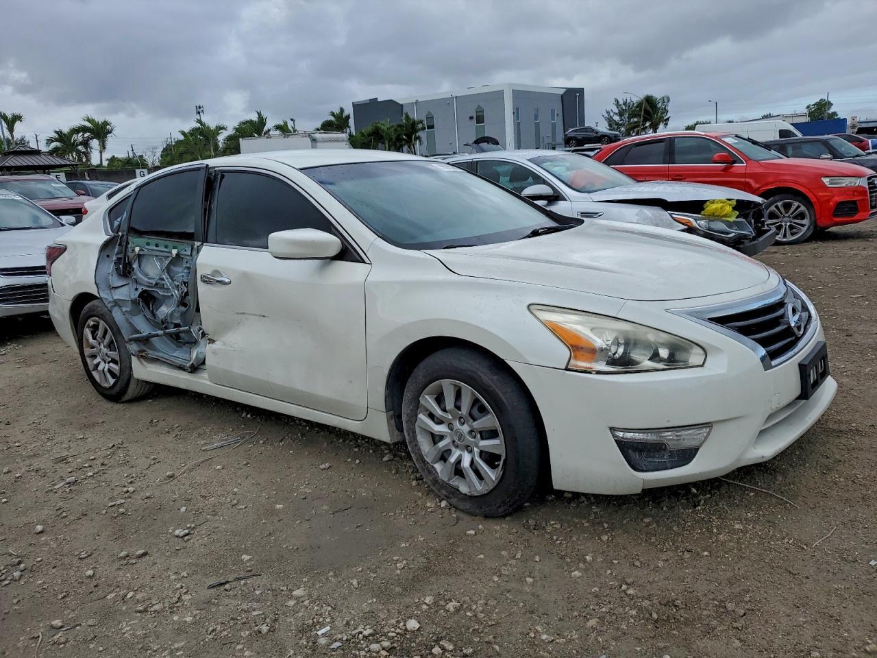 2015 Nissan Altima 2.5 - Фото 4