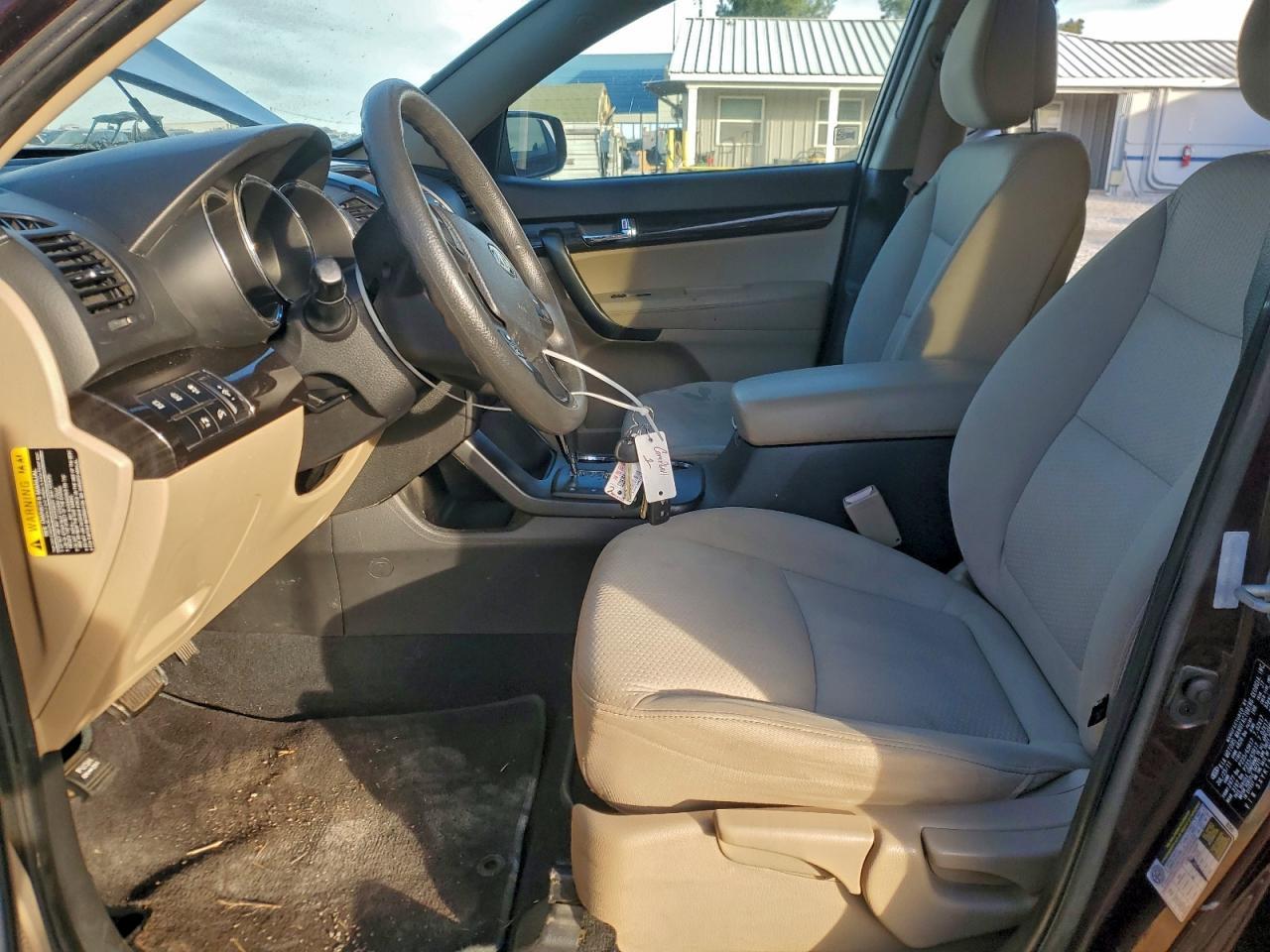 2012 Kia Sorento Base - Image 7
