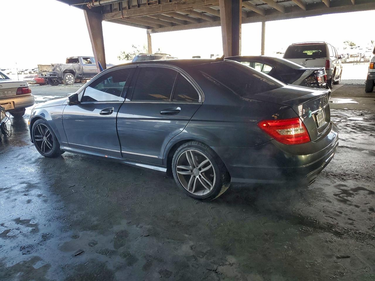 2014 Mercedes-Benz C 300 4Matic - Фото 2