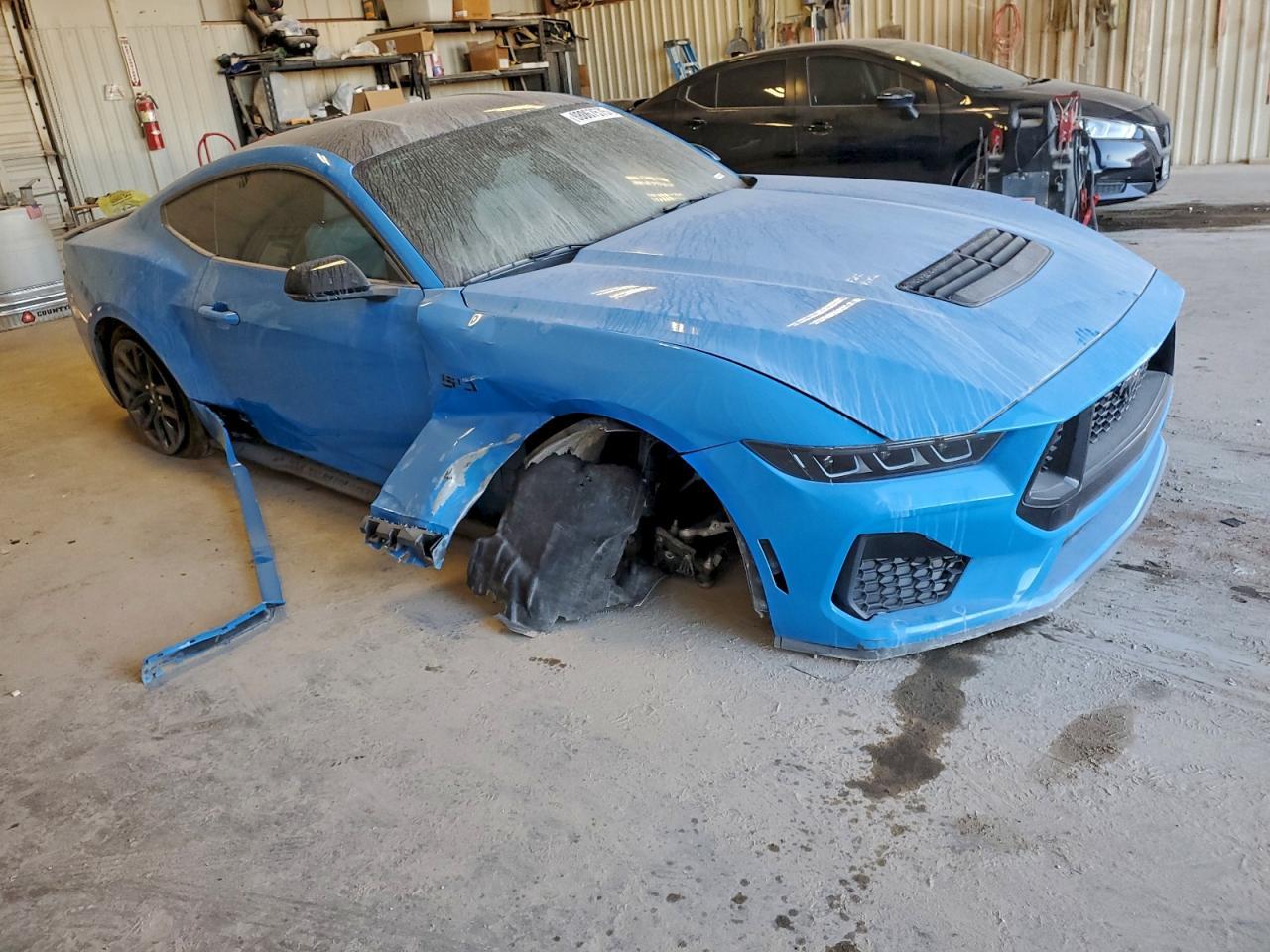 2025 Ford Mustang Gt - Фото 4