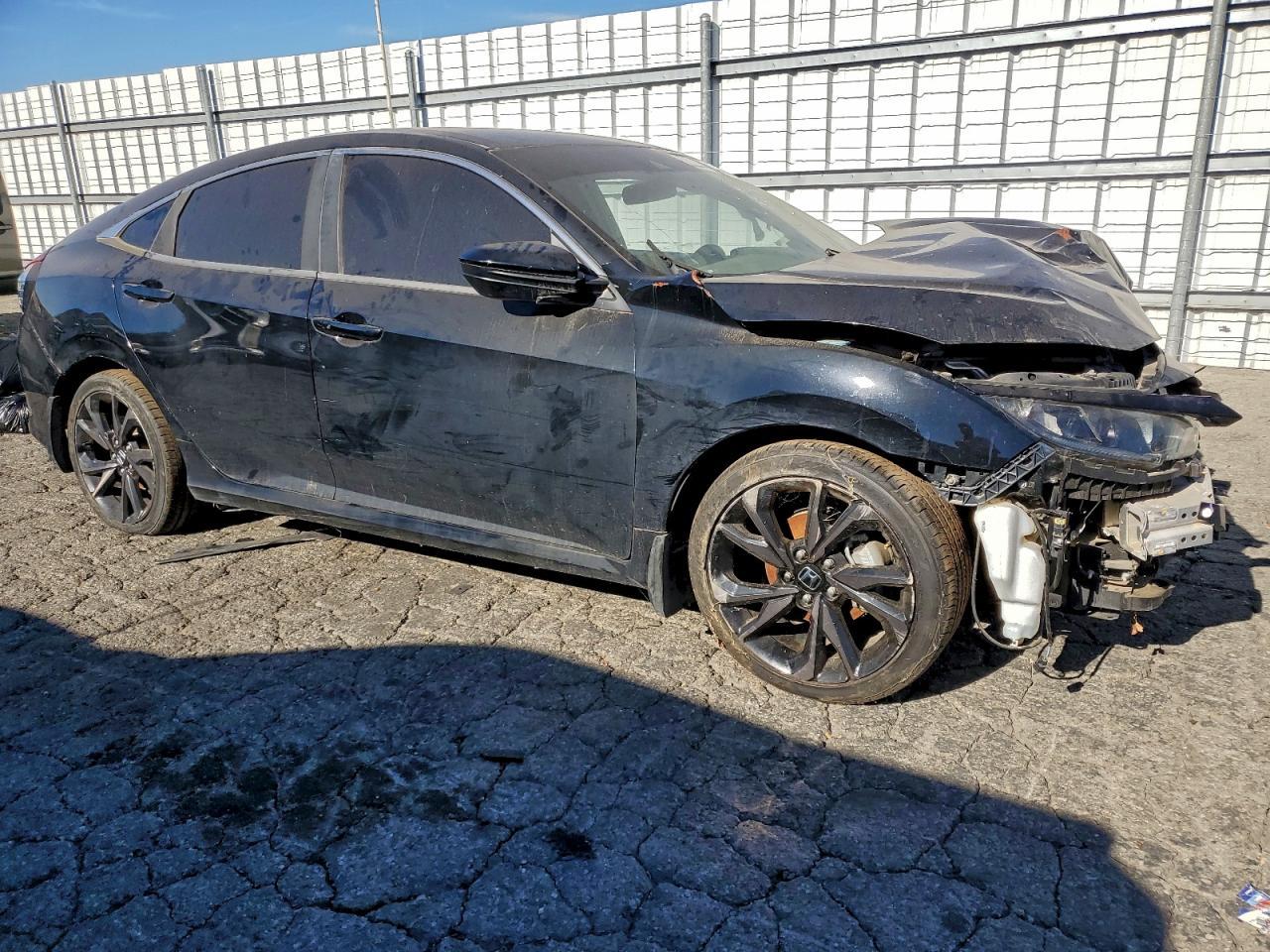 2020 Honda Civic Sport - Фото 4