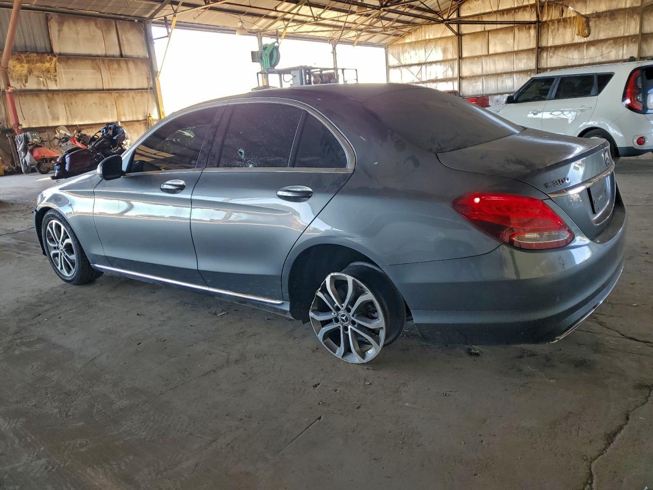2017 Mercedes-Benz C 300 - Image 3