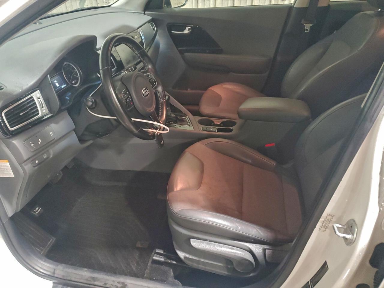 2017 Kia Niro Ex - Image 7