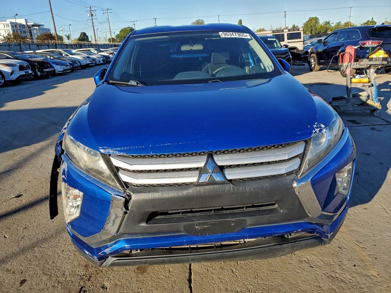 2018 Mitsubishi Eclipse Cross Es - Image 5