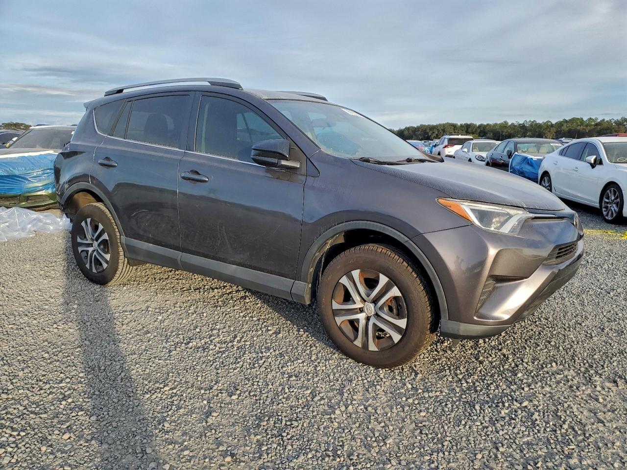 2017 Toyota Rav4 - Фото 4
