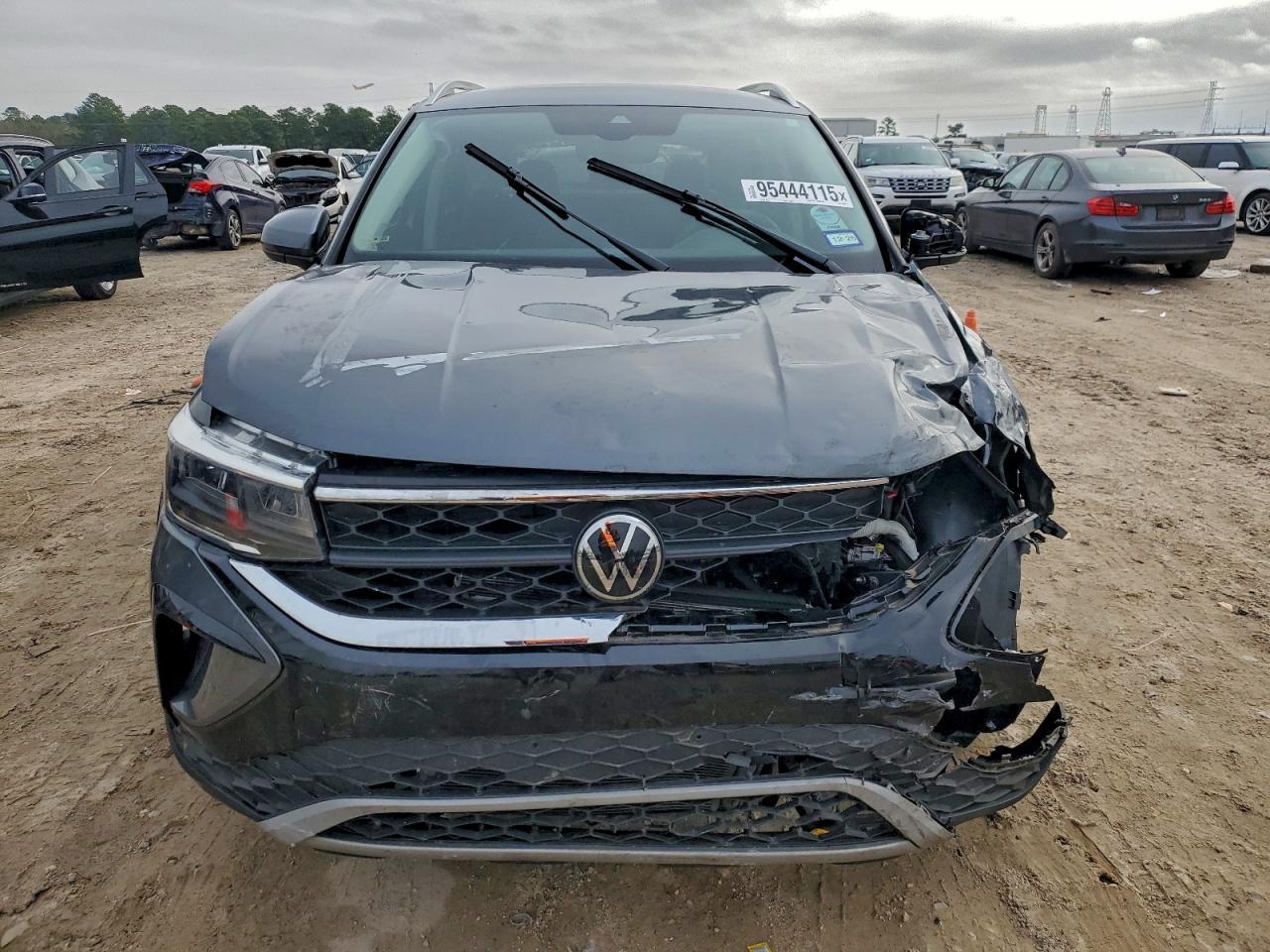 2024 Volkswagen Taos Se - Фото 5