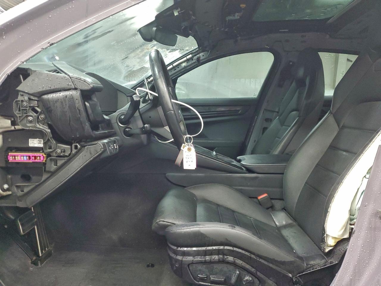 2024 Porsche Panamera Base - Image 7