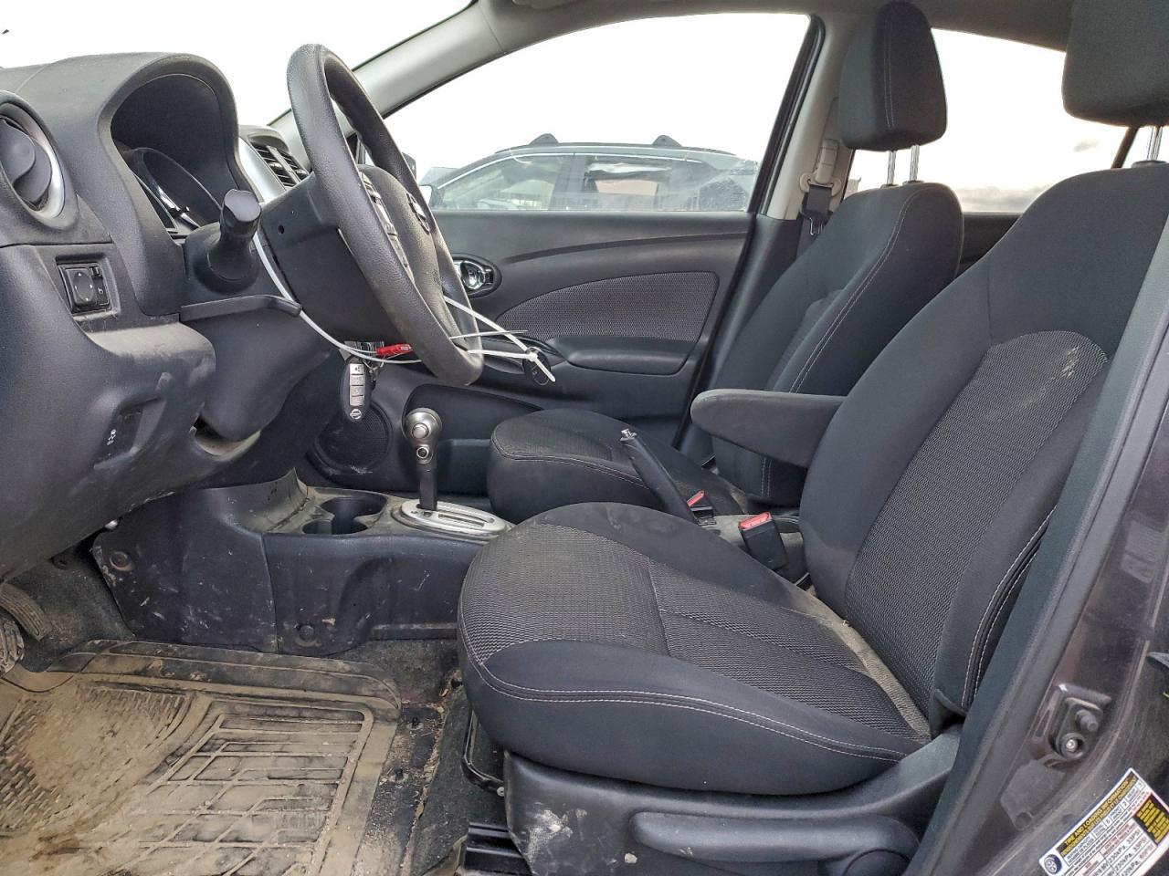 2015 Nissan Versa S - Фото 7